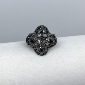 Nwot Premier Designs “Posey” ring size 6.5